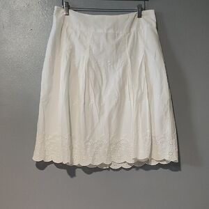 Millenium Elegant Women's White Scalloped Bottom Fully Lined Skirt Size Large